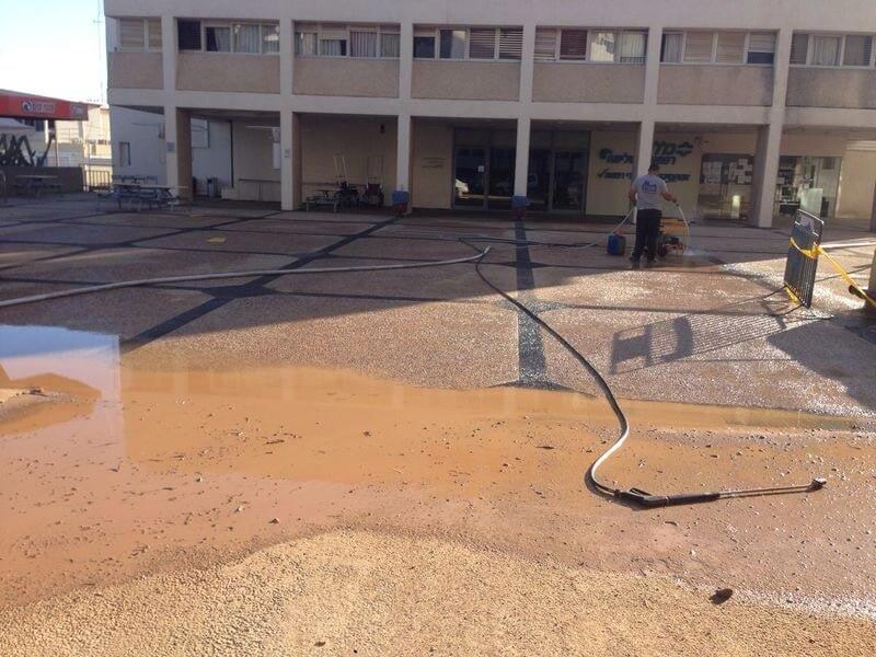 ניקוי בקיטור ניקוי בקיטור